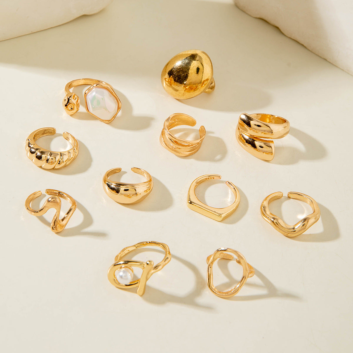 Wholesale Imitation Pearl Irregular Retro Hollow Ring Set